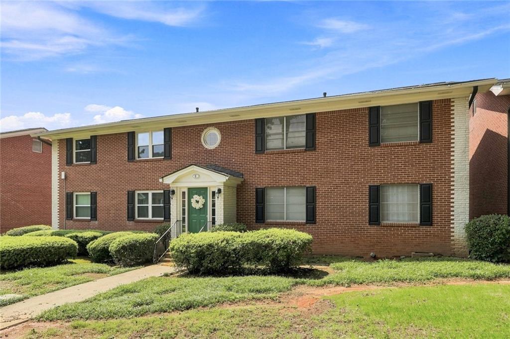 4282 Roswell Road NE E2