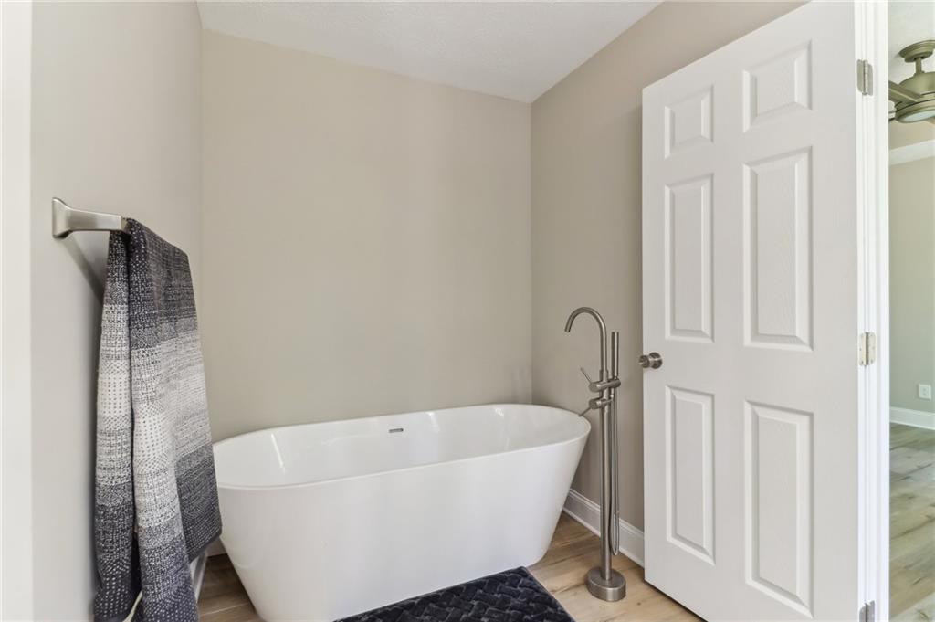 7160 Royston Way, Cumming, Georgia image 12