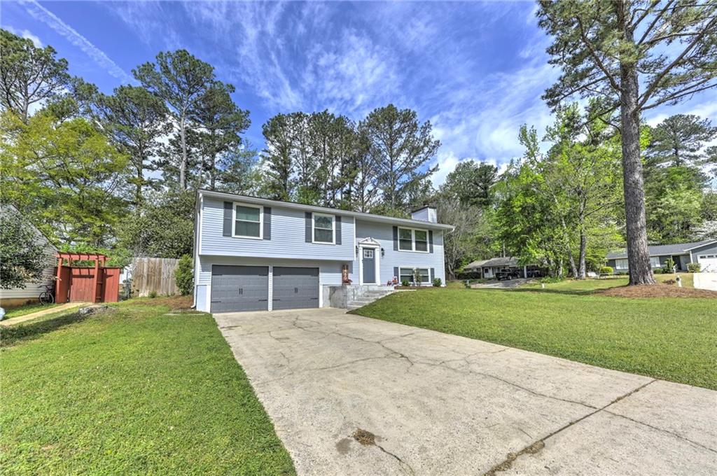 1460 Parkmont Drive, Roswell, Georgia image 1