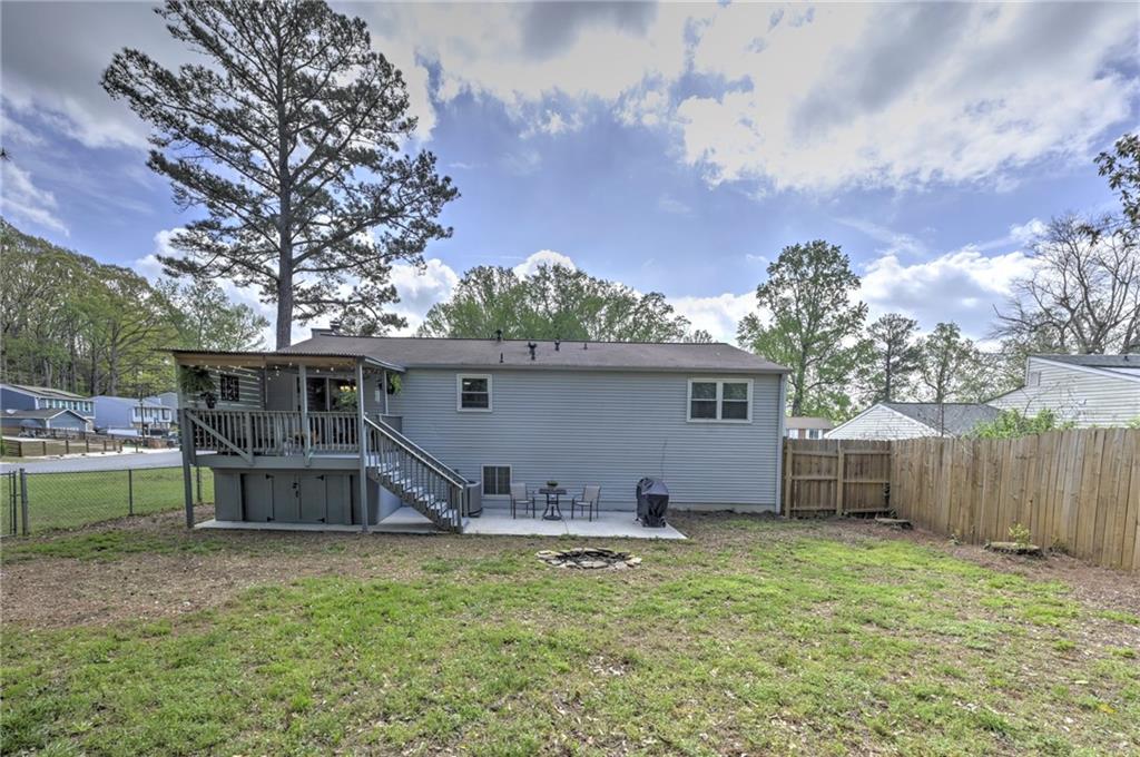 1460 Parkmont Drive, Roswell, Georgia image 16