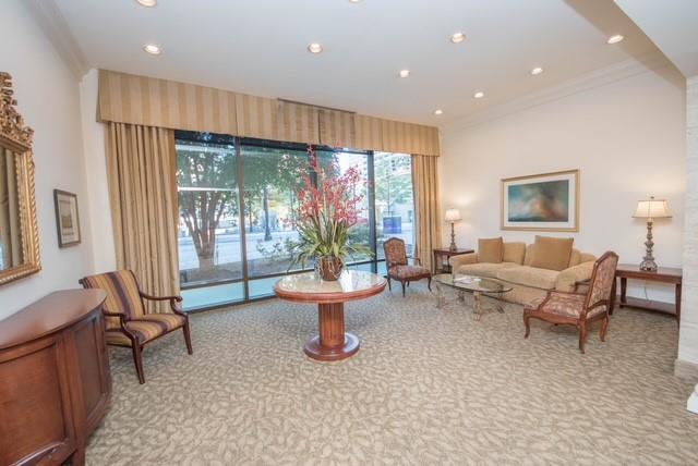 300 Peachtree Street NE 11C
