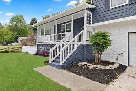 A home in Powder Springs