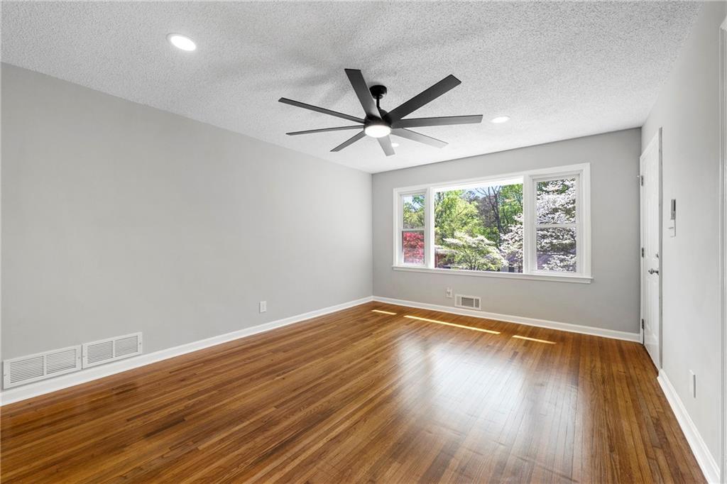 2461 Antwerp Drive, Atlanta, Georgia image 5