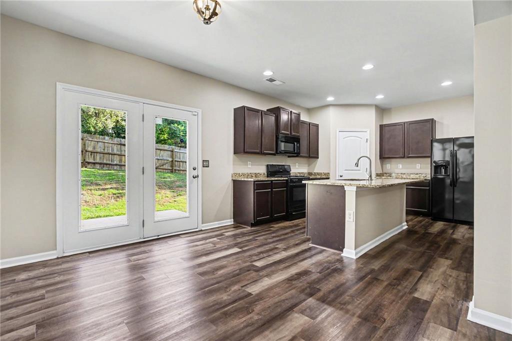 5151 Rapahoe Trail