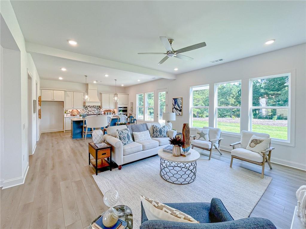 735 Crest Line Trail