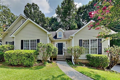 Homes For Sale - 176 Shallow Ridge Lane<br/> Kennesaw, GA 30144