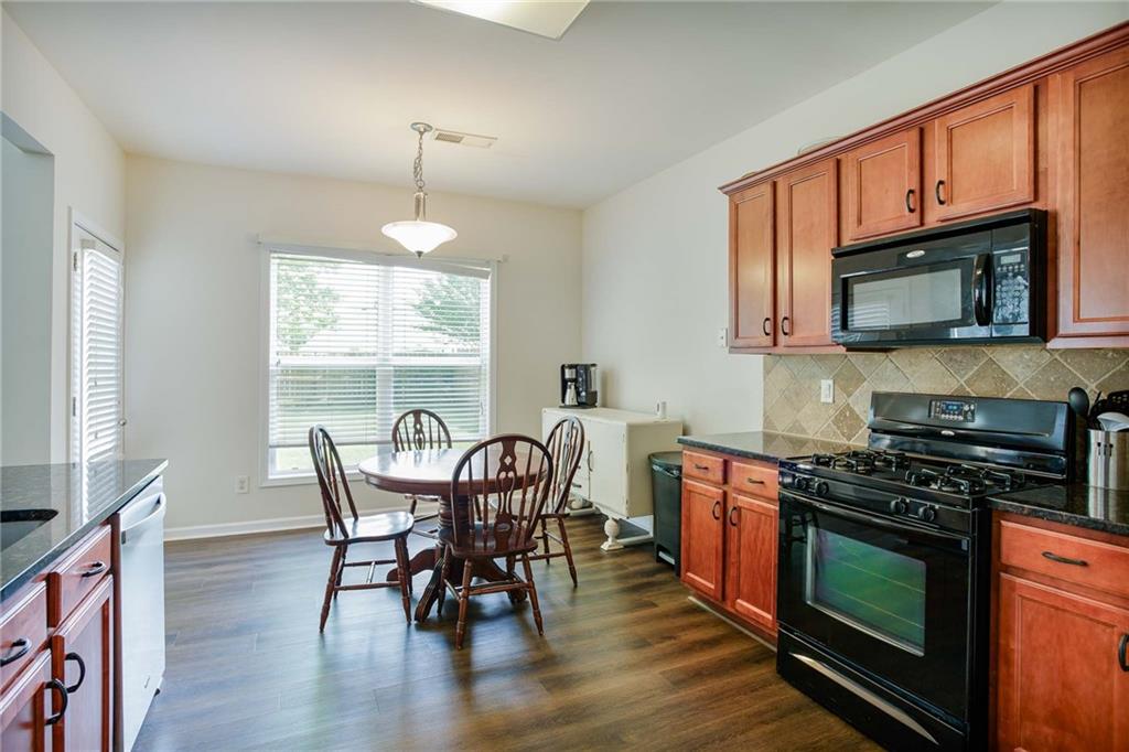 5730 Weddington Drive, Cumming, Georgia image 13