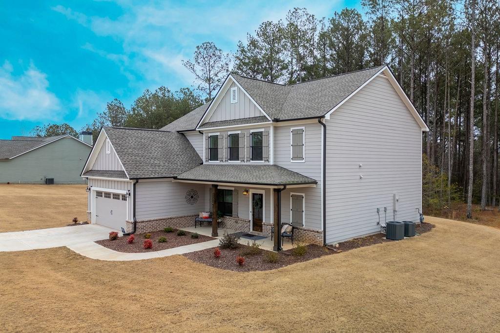 1121 Red Oak Lane, Loganville, Georgia image 3