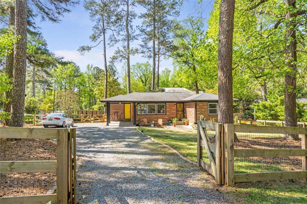 3385 Pinehill Drive, Decatur, Georgia image 2