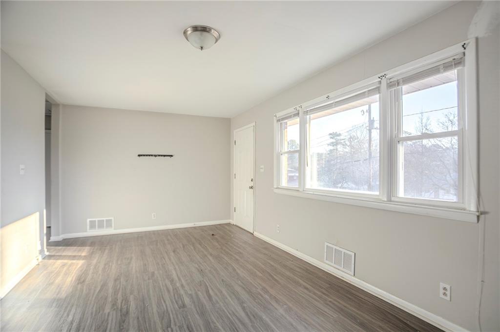 473 Oakside Drive, Atlanta, Georgia image 11