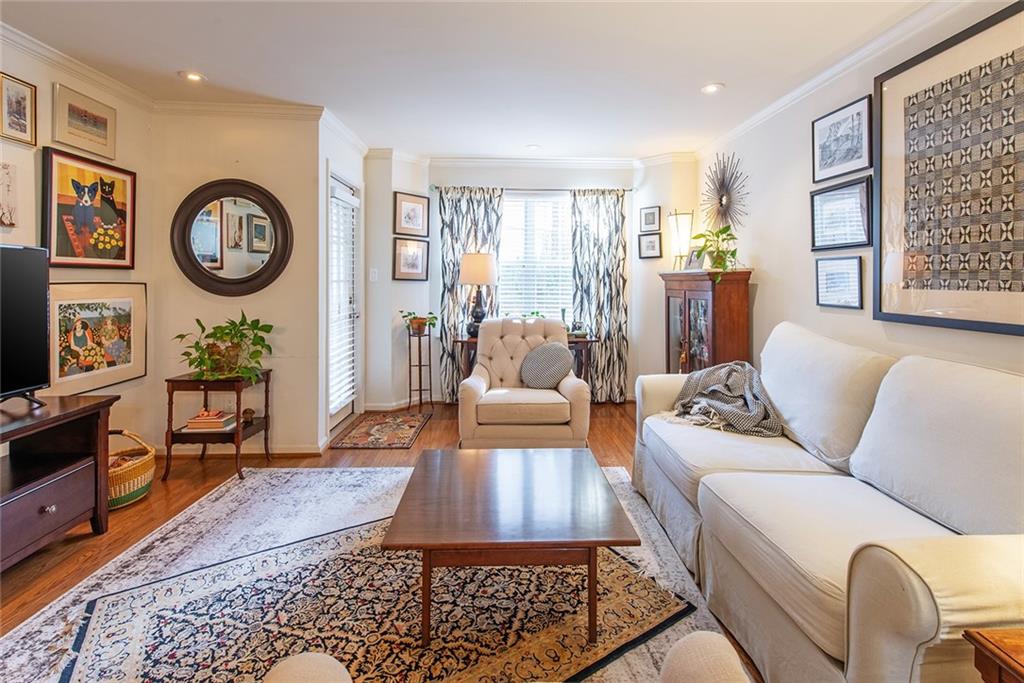 3076 Chastain Park Court NE