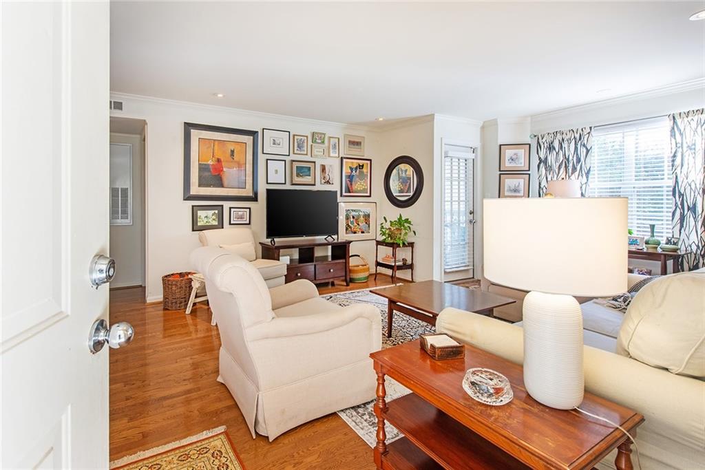 3076 Chastain Park Court NE