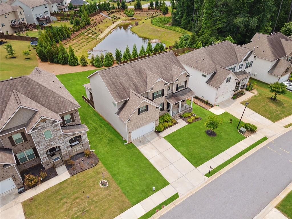 Longstreet Manor - Residential