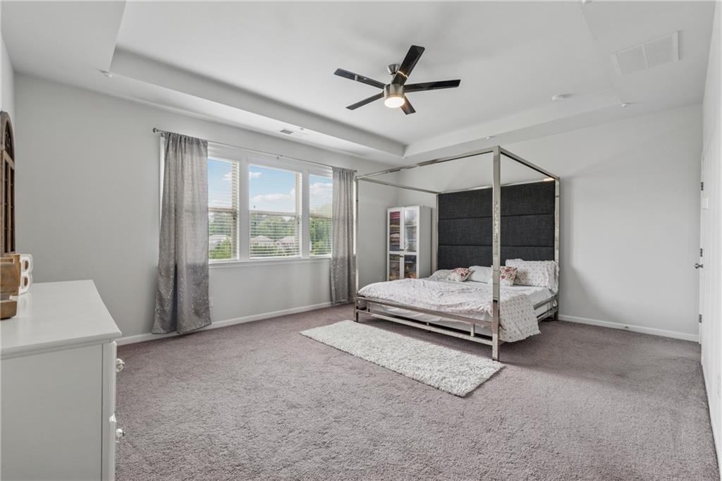 Longstreet Manor - Residential