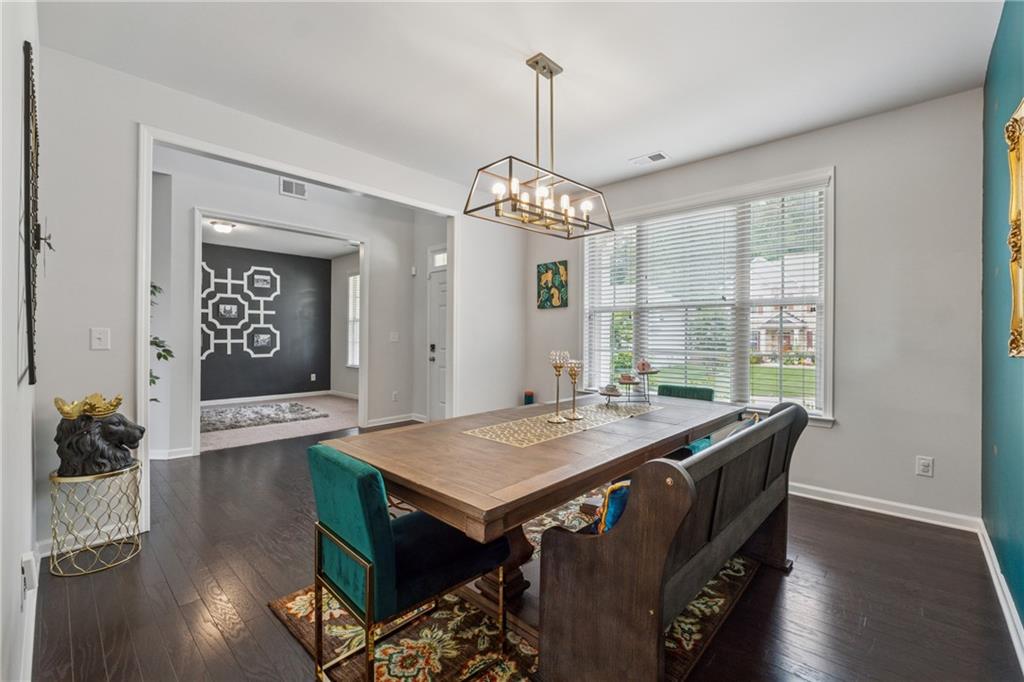 Longstreet Manor - Residential