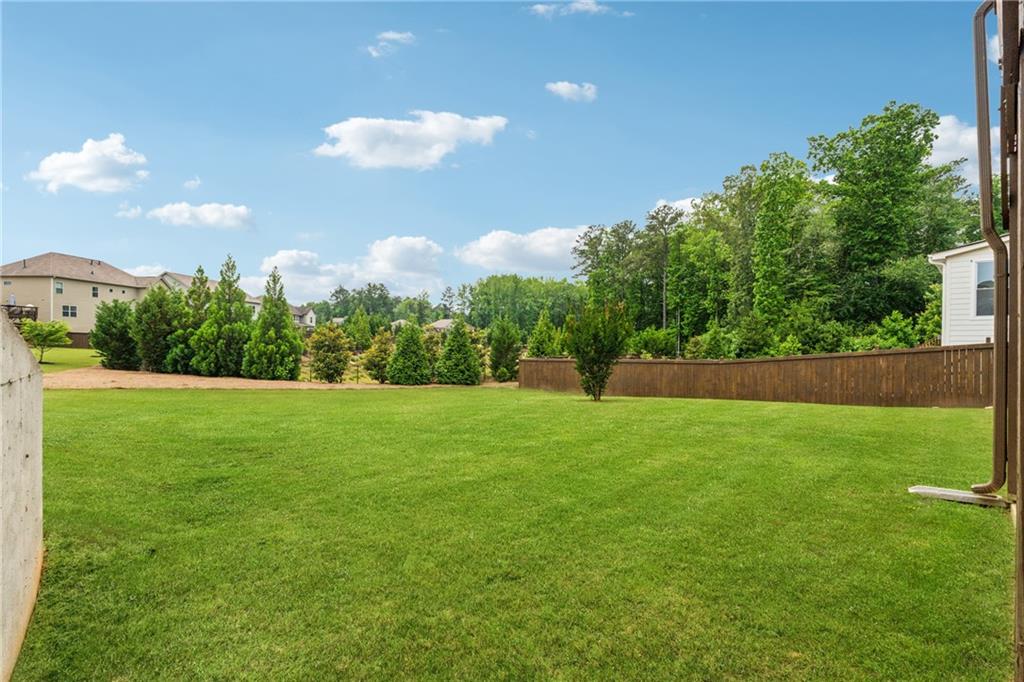Longstreet Manor - Residential