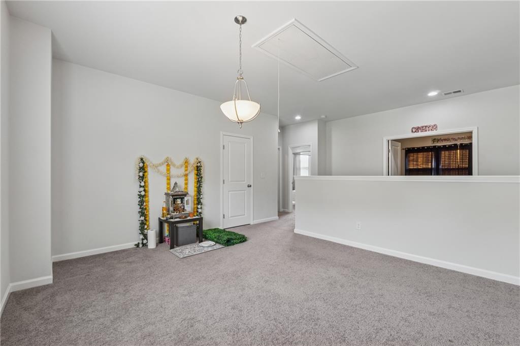 Longstreet Manor - Residential