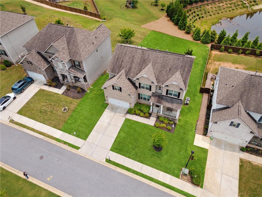 Longstreet Manor - Residential