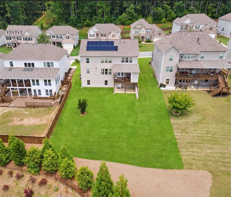 Longstreet Manor - Residential