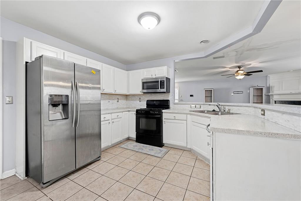 3282 Victoria Park SW