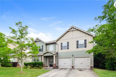 A home in Fairburn