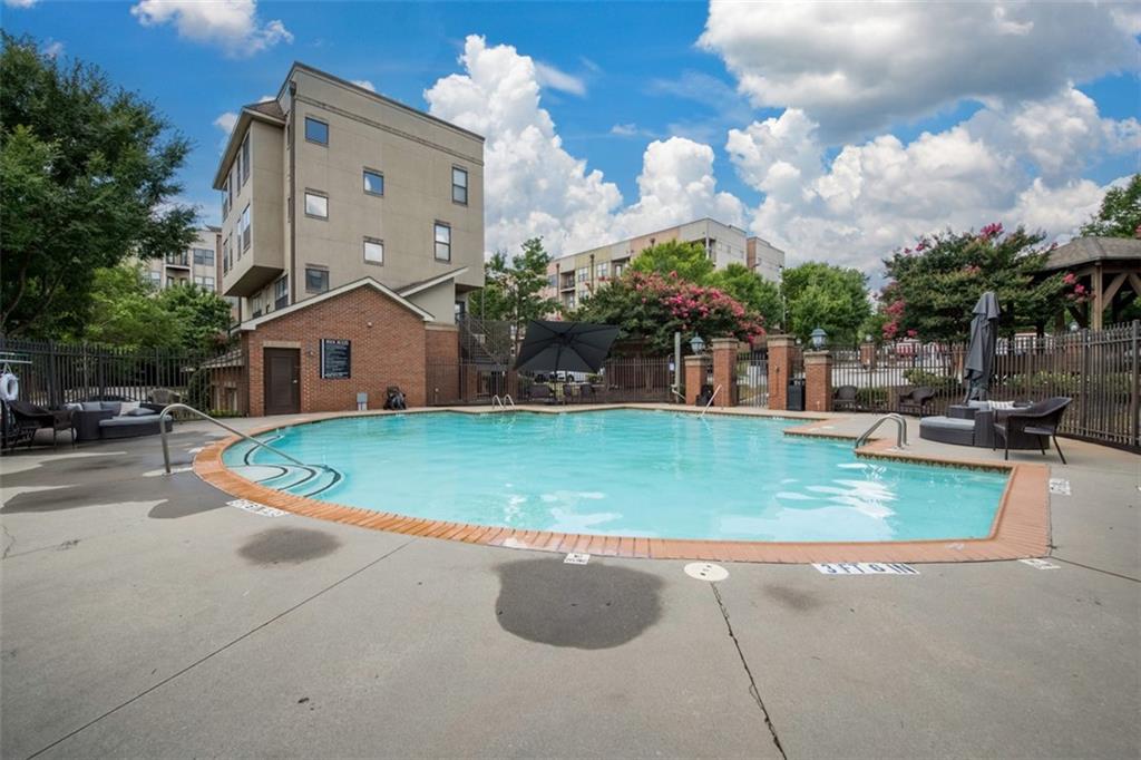 898 Oak Street SW 3324