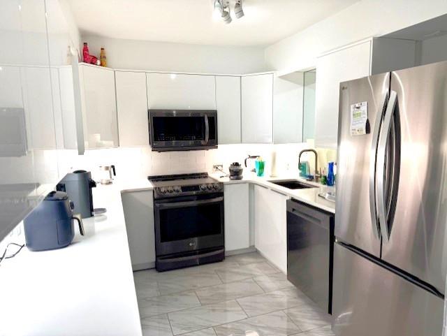 2870 Pharr Court South NW 305