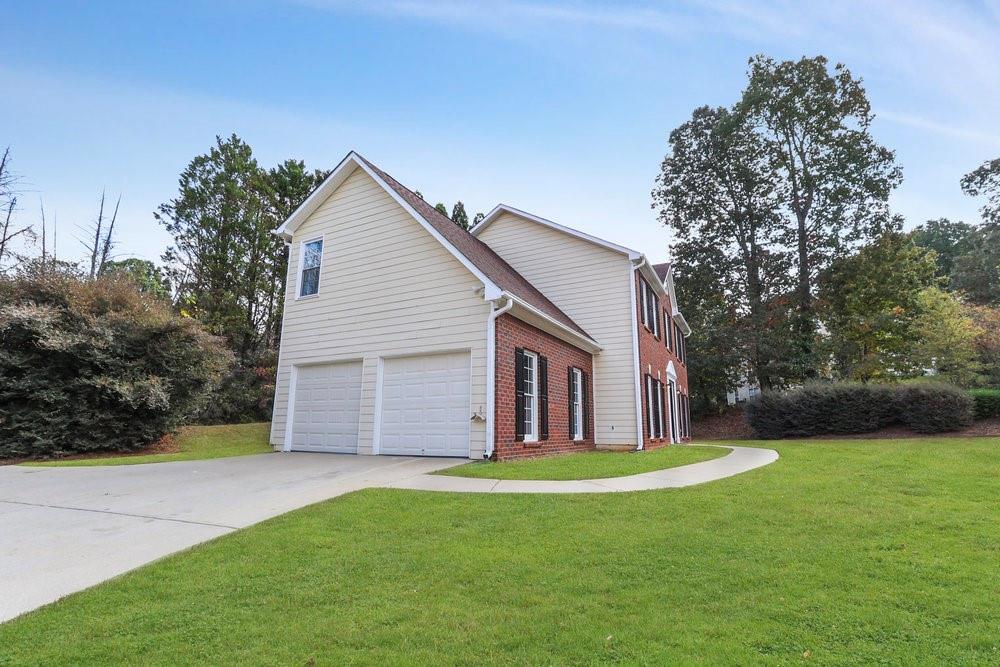 798 Deerwood Drive