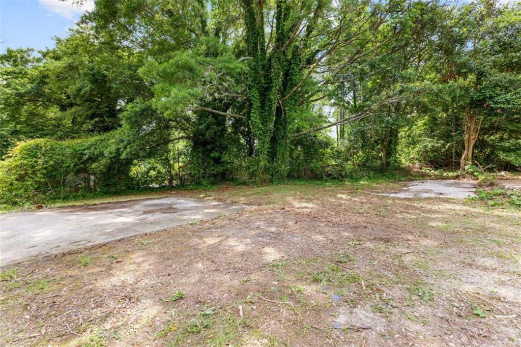 415 Hammond Drive, Griffin, Georgia image 26
