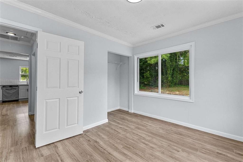 415 Hammond Drive, Griffin, Georgia image 20