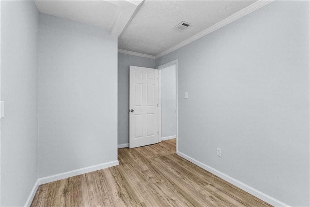 415 Hammond Drive, Griffin, Georgia image 24