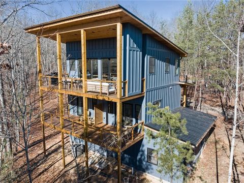 Homes For Sale - 572 Left Turn<br/> Blue Ridge, GA 30513