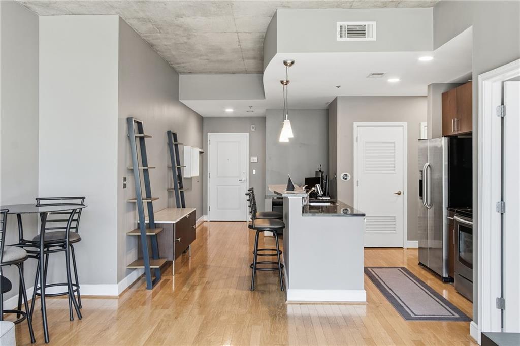 950 W Peachtree Street NW 913
