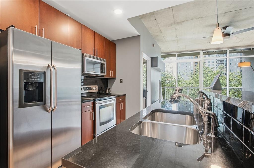 950 W Peachtree Street NW 913