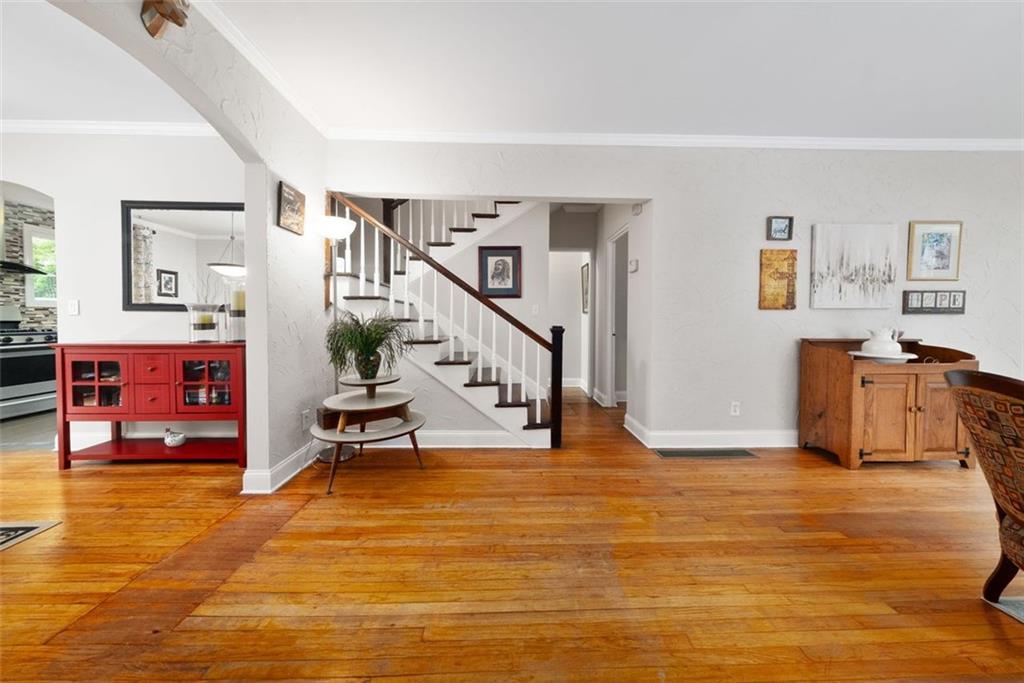 64 EDWIN NW