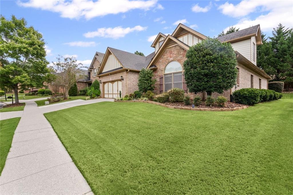 1573 Park Hollow Lane NE