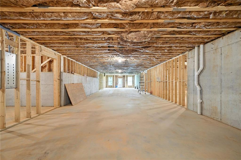 HIGHLANDS AT SHARP MOUNTAIN - Residential