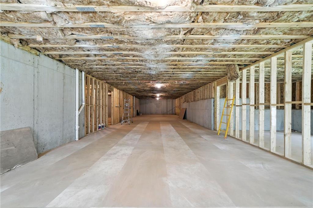 HIGHLANDS AT SHARP MOUNTAIN - Residential