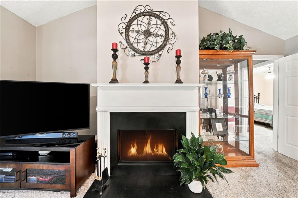 15 Yellowstone Drive
