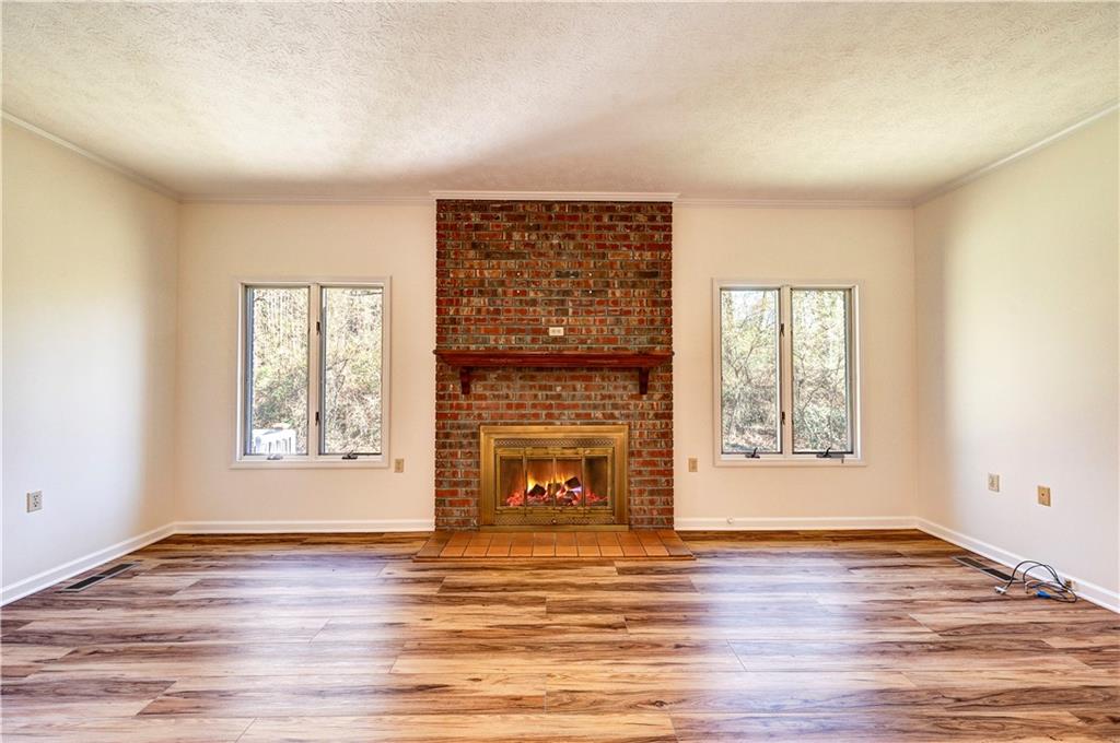 636 Tucker Hollow Road SE