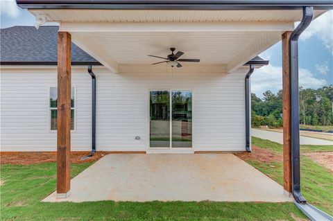 A home in Carnesville