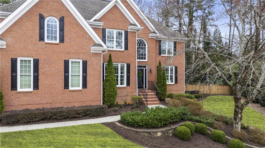 832 Forest Path Lane