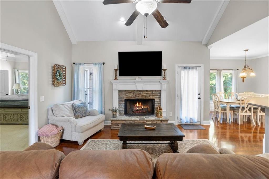 421 Tom Avery Drive