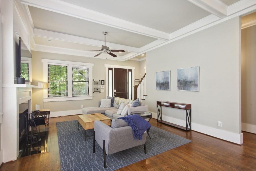 519 N Highland Avenue NE