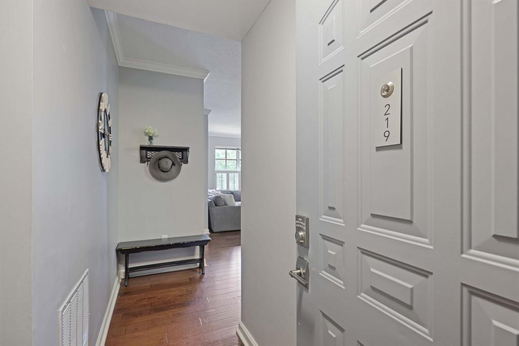 1101 Juniper Street 219