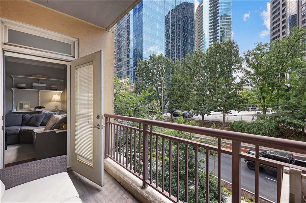 1101 Juniper Street 219