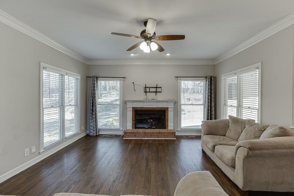 395 Highland Gate Circle, Suwanee, Georgia image 20