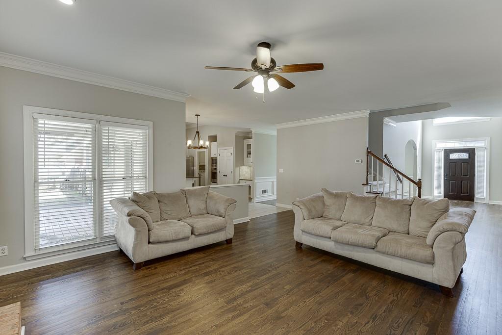 395 Highland Gate Circle, Suwanee, Georgia image 22