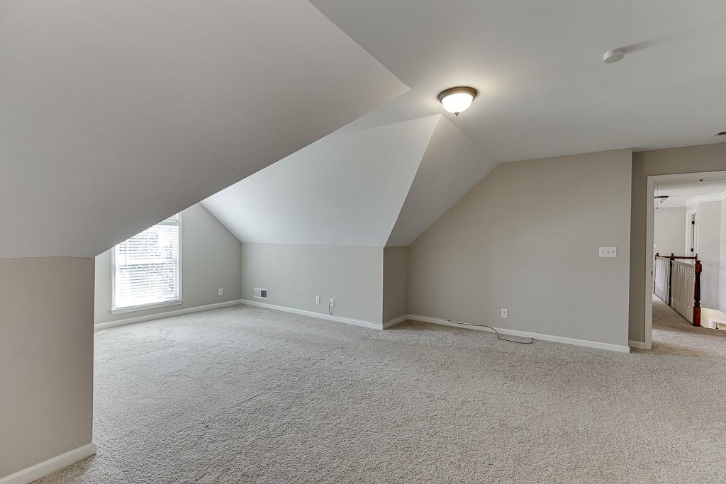 395 Highland Gate Circle, Suwanee, Georgia image 29