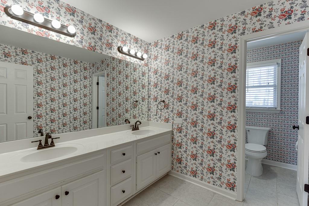395 Highland Gate Circle, Suwanee, Georgia image 34